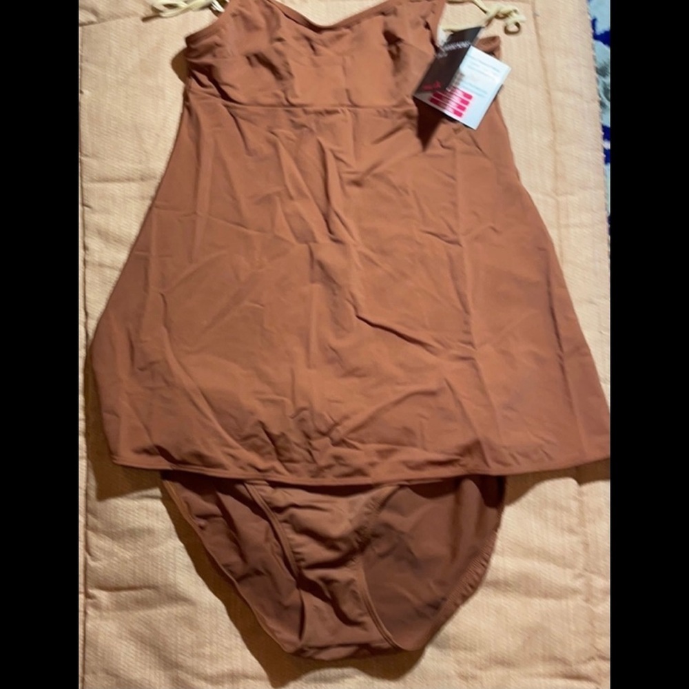 Shape FX Newport News Women’s Tankini Swimsuit Size 10